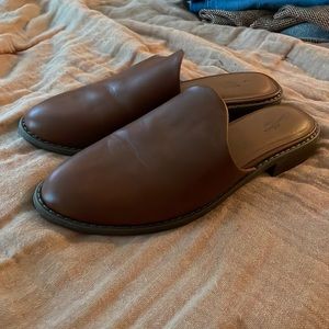 Universal Thread (Target) brown leather mules